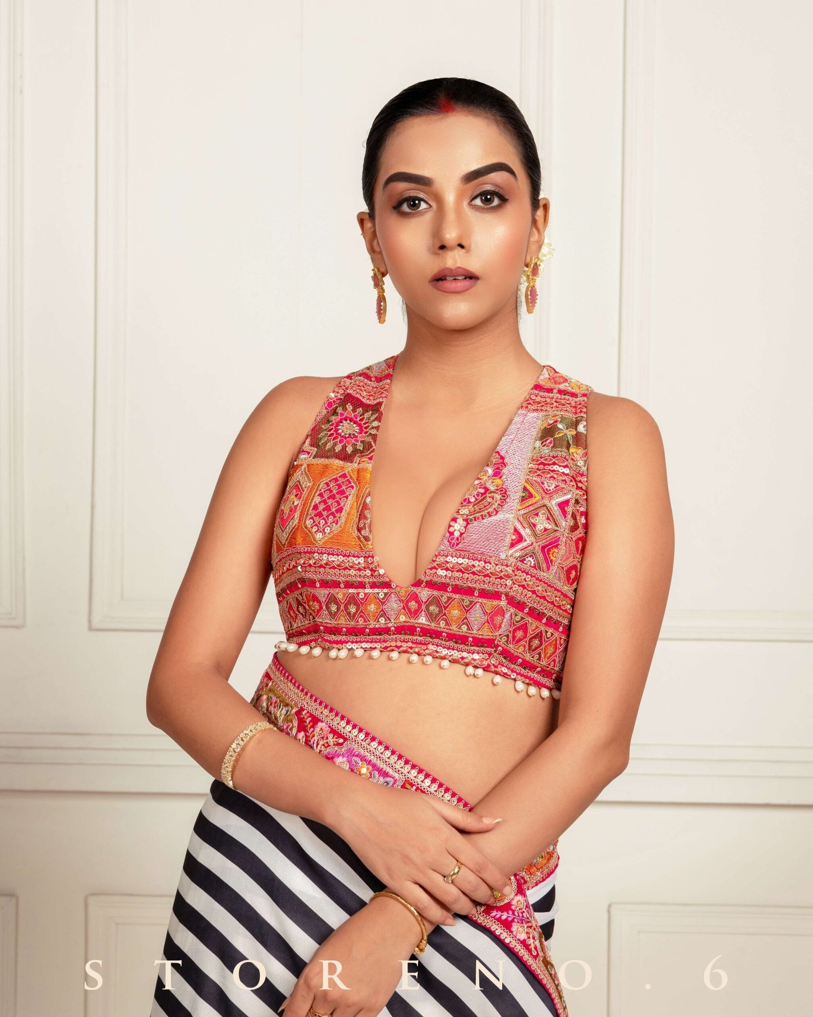 FUCHSIA FUSION FOXY BLOUSE - Image 5